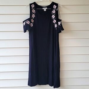 Dress with cold shoulder flowers 1X